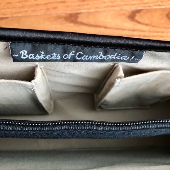 Saraye Tatami Purple Tan Baskets of Cambodia Geometric Shoulder Bag - Picture 6 of 9